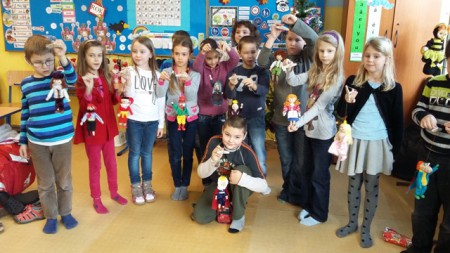 ..ešte Miško s bábkou